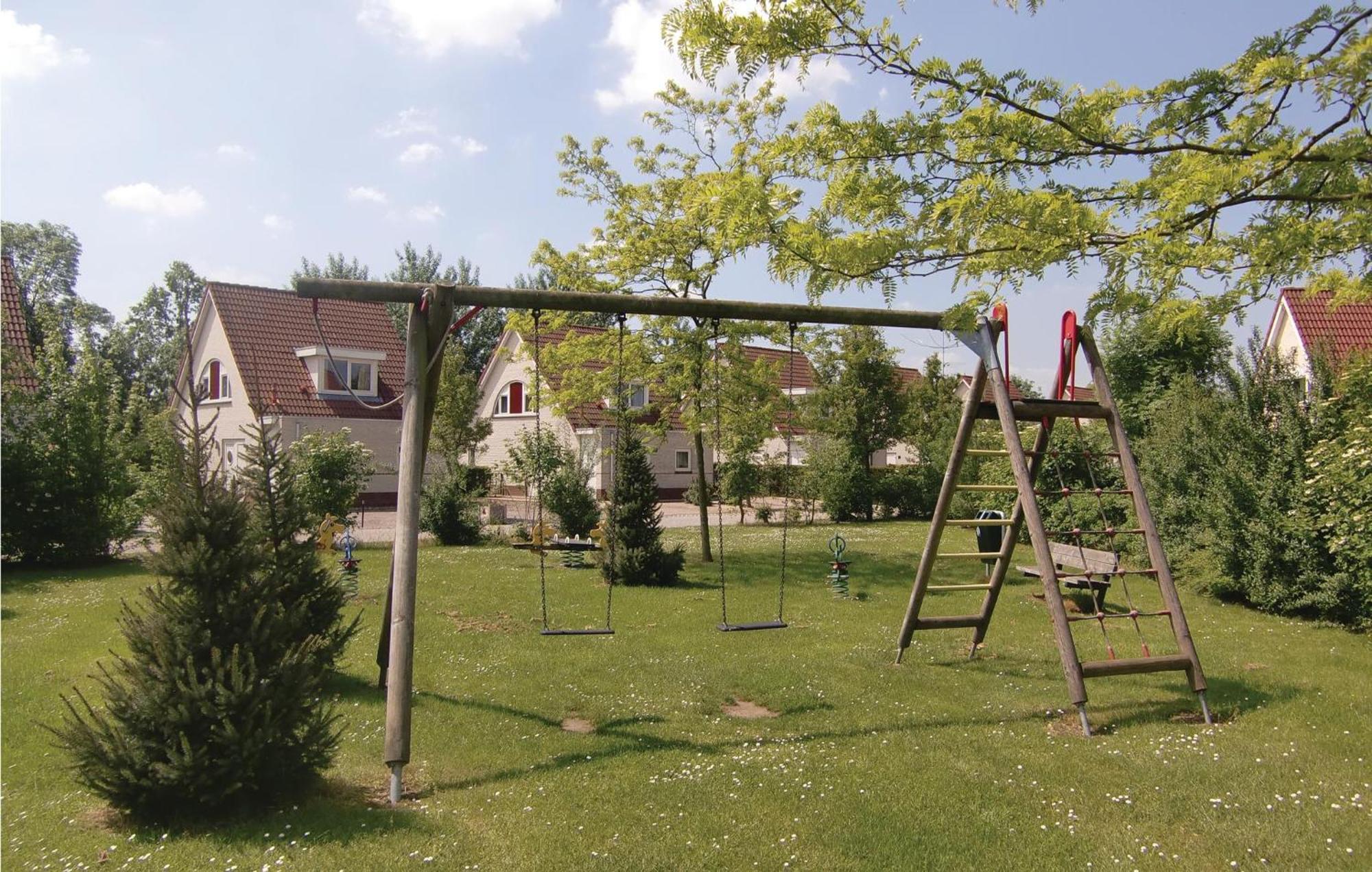 Porta Isola - Villa Land 127 Stevensweert Bagian luar foto